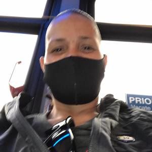 Meet your Posher, Dee